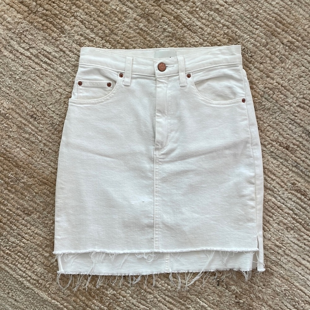 Aritzia wilfred free white denim skirt